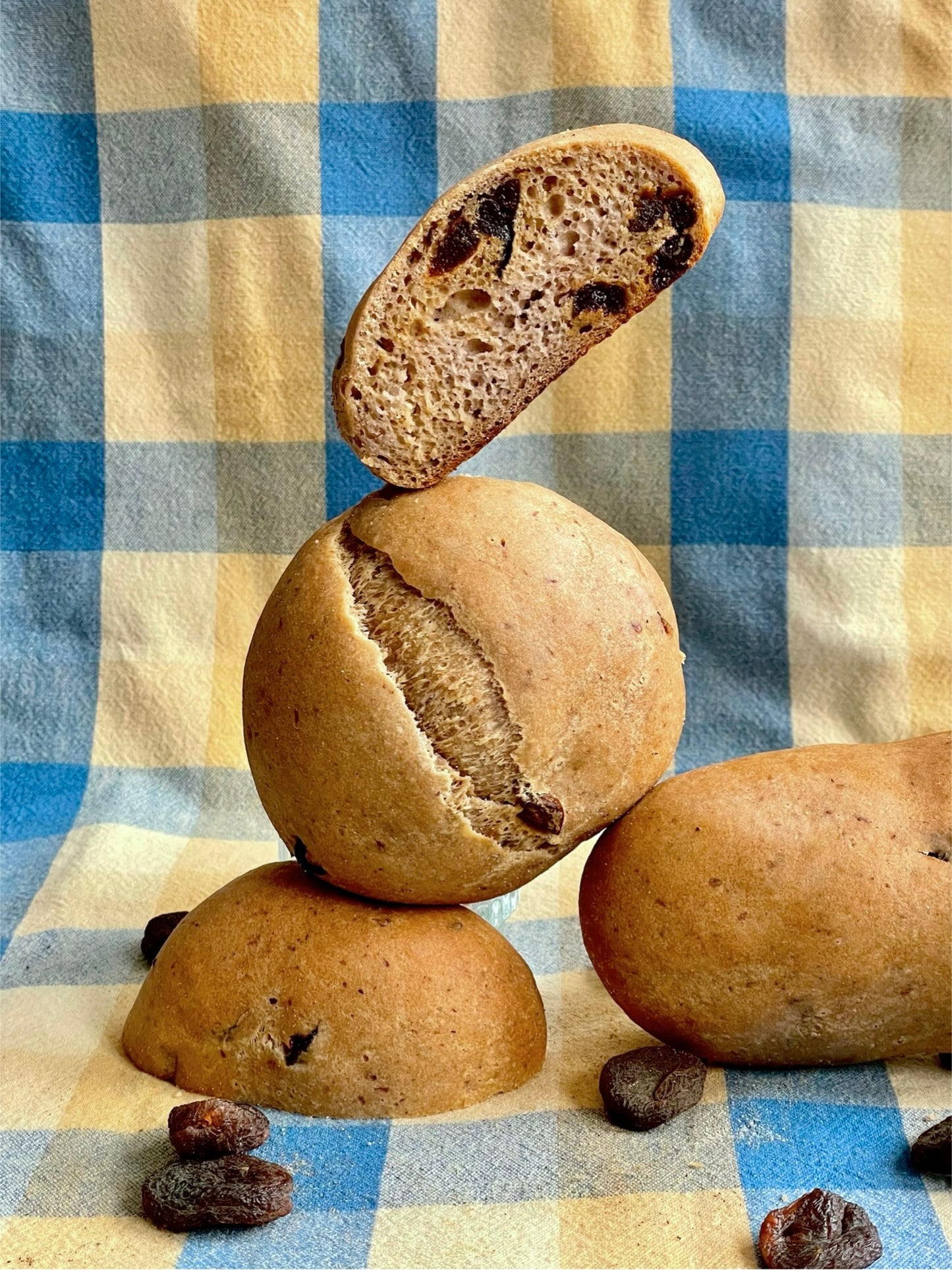 Pain du mois: Abricots, mélasse et gingembre